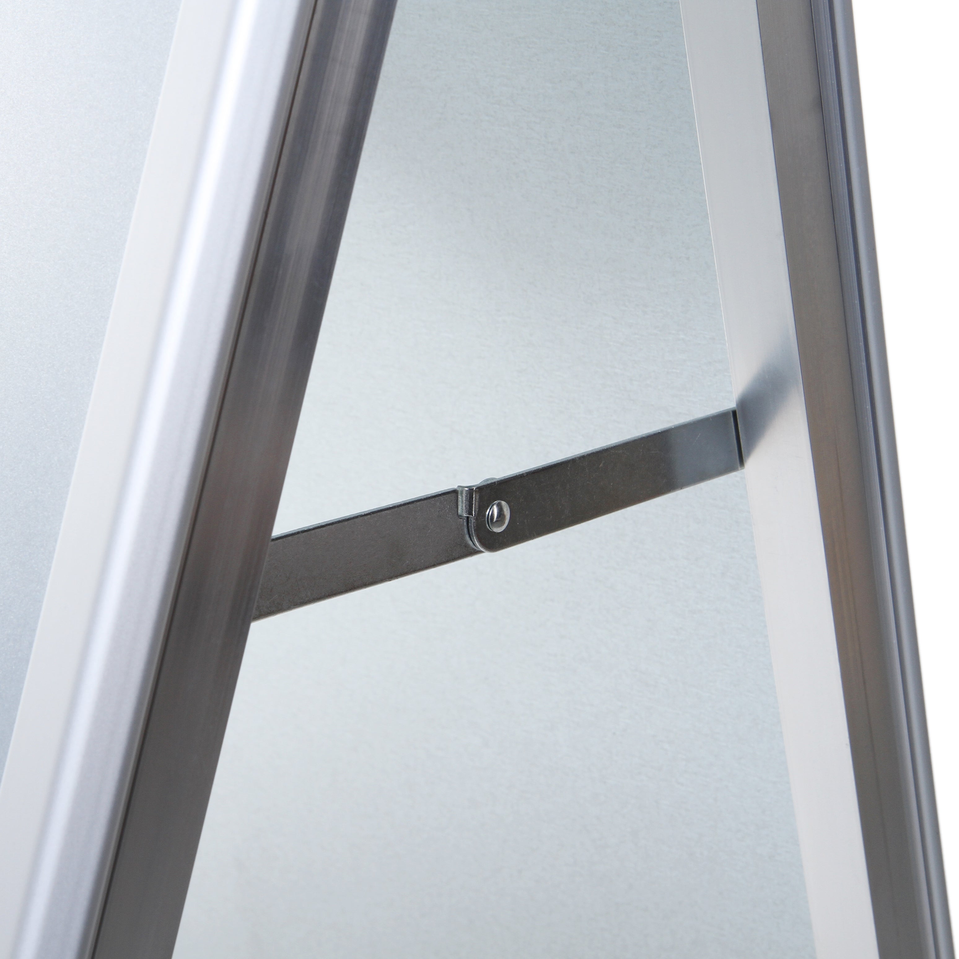 Detailansicht auf das Verbindungsstück aus Metall für die Vorderseite und Rückseite des Kundenstoppers Classic A1 32mm