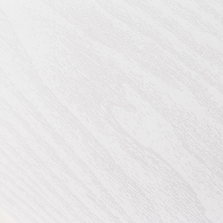 Nahaufnahme Tischplatte weiß mit Maserung.