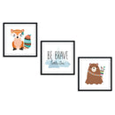 Illustration von einem Fuchs und Bären in Rahmen, die den Text 'Be Brave Little One' zeigen. Die Bilder sind im Kinderzimmerstil gehalten.