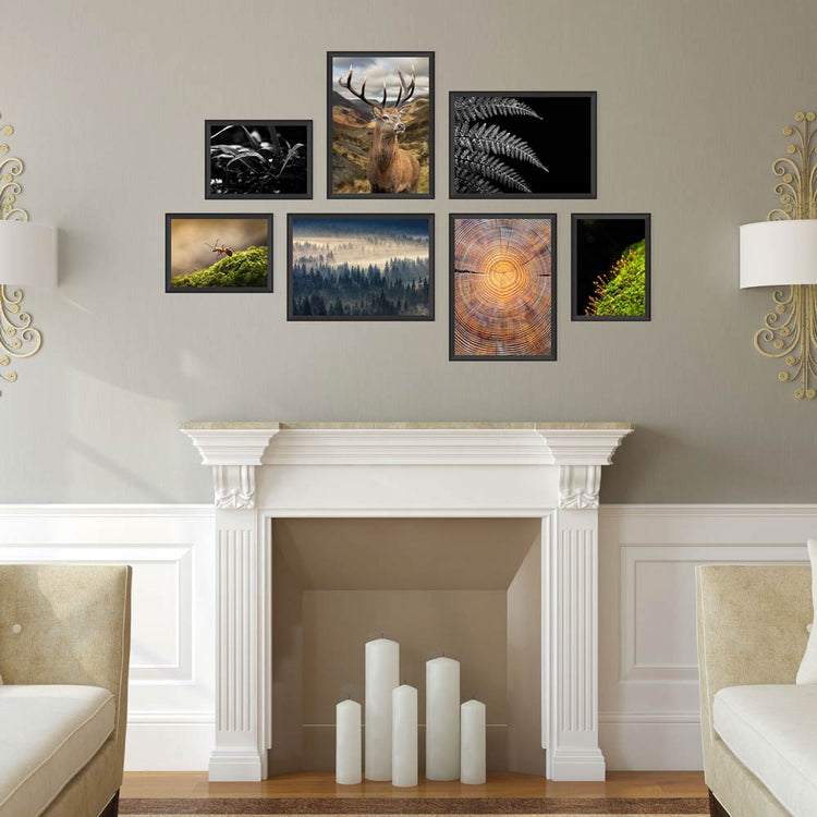 Poster-Set "Wald" Rückseite im Wohnzimmer über einem Kamin.