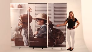 Video zum Aufbau RollUp Eco Black, mit zwei Standfüßen inklusive Druck im Werbecenter-Berlin.