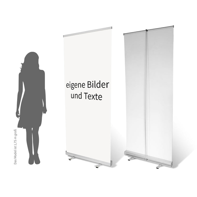 Zwei Roll-Up Banner mit dem Text "eigene Bilder und Texte", die als Beispiel für personalisierte Gestaltungsmöglichkeiten dienen. Das Design zeigt eine weiße Fläche, die Platz für individuelle Grafiken oder Texte bietet, ideal für Ausstellungen oder Veranstaltungen. Ein menschliches Modell ist auf der linken Seite abgebildet, um die Größe des Produkts zu verdeutlichen.