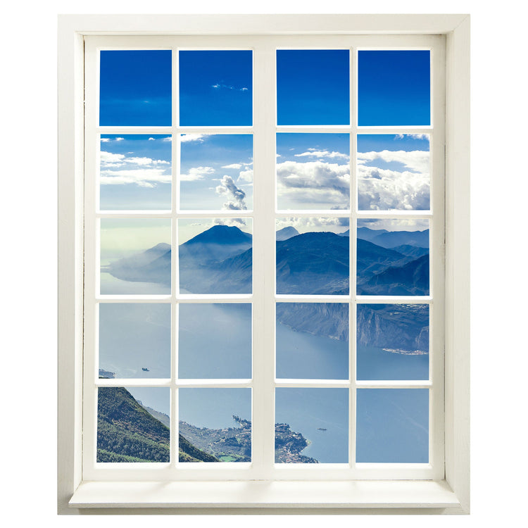 Wandaufkleber Fensterblick geschlossen, selbstklebend mit erholsamer Aussicht auf ein Bergpanorama und See. Hauptbild ohne Raum.