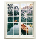 Wandaufkleber Fensterblick geschlossen mit weissem Rahmen, selbstklebend mit erholsamer Aussicht auf einen "Bergsee" mit zwei Booten. Hauptbild.