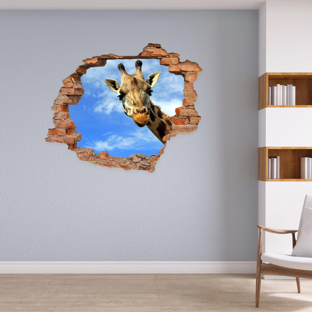 Wandaufkleber - Wanddurchbruch "Giraffe" an einer grauer Wand neben einem Regal verklebt.