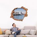 Realistisches 3D-Wandtattoo mit Backstein-Optik im Wohnzimmer, das eine beeindruckende Aussicht auf den Kölner Dom und den Rhein vermittelt. Perfekte Wandgestaltung für ein urbanes Wohnambiente.