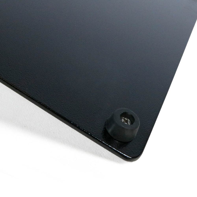 Detailsansicht Rücksite Bodenblatte mit Abstandshalter.